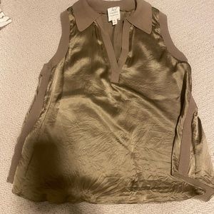 It’s top! Only worn once.